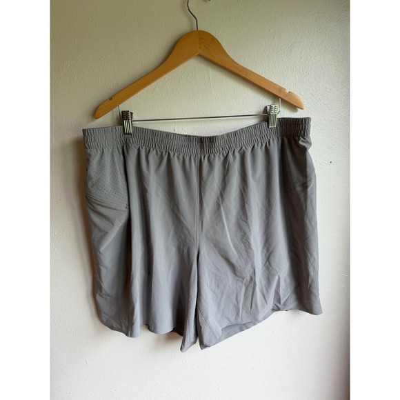 VRST Other - VRST Mens 7" Run Shorts Silver Shadow Grey 2XL NWT Reflective Mesh Lining